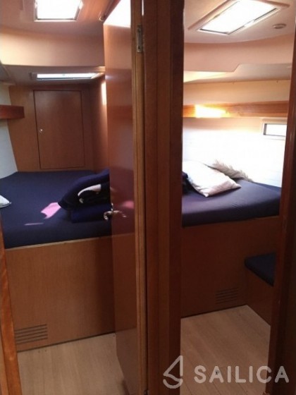 Bavaria 45 Cruiser - Yacht Charter Sailica