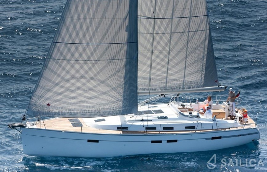 Bavaria 45 Cruiser - Yacht Charter Sailica