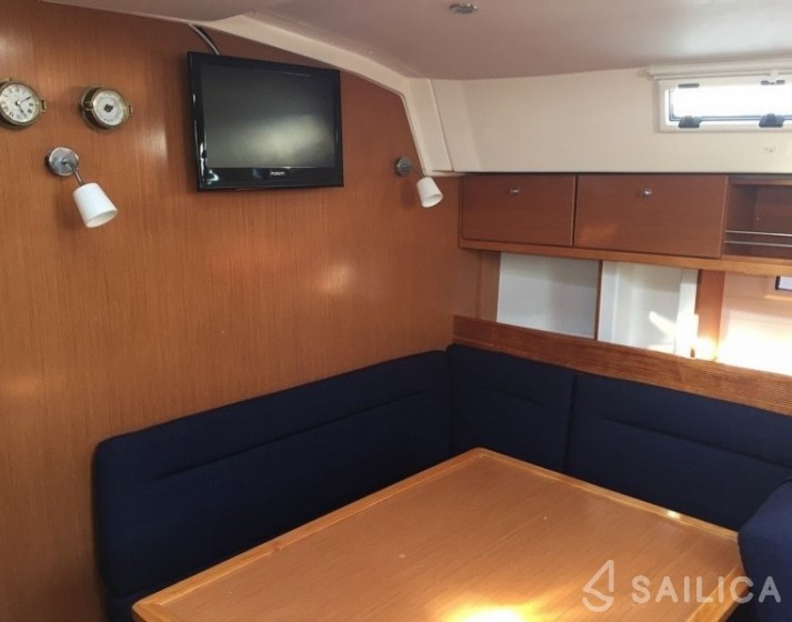 Bavaria 45 Cruiser - Yacht Charter Sailica