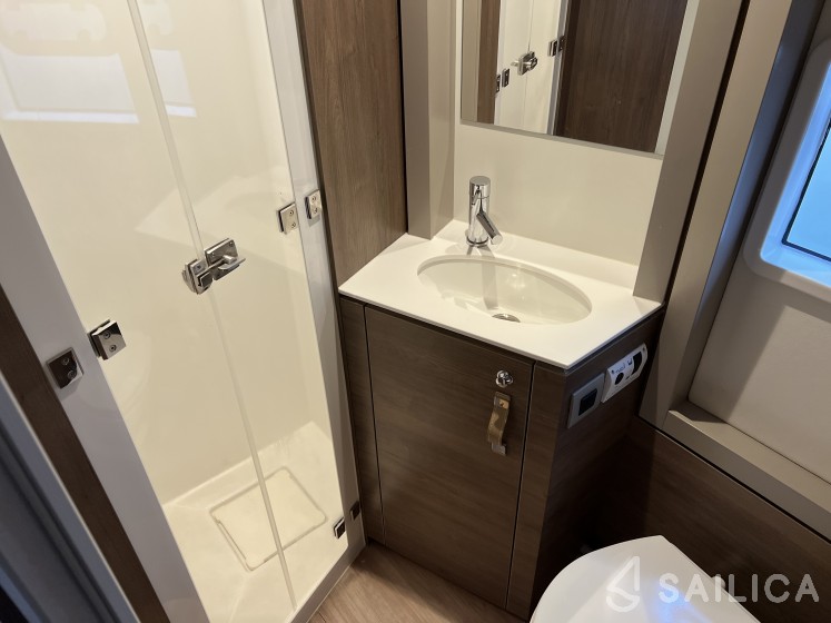 Bali 4.4 - Yacht Charter Sailica