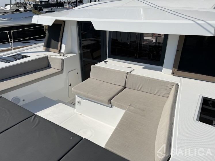 Bali 4.4 - Yacht Charter Sailica