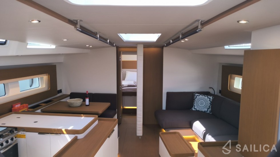First 53 - Yacht Charter Sailica