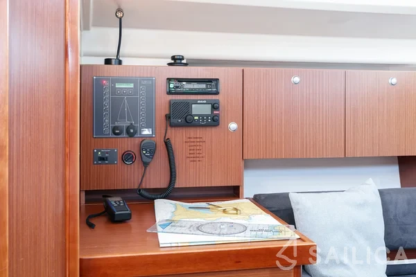 Hanse 315 - Yacht Charter Sailica