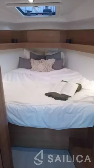 Elan Impression 40.1 - Yacht Charter Sailica