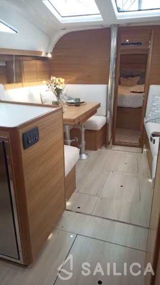 Elan Impression 40.1 - Yacht Charter Sailica