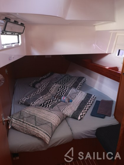 Bavaria 45 Cruiser - Yacht Charter Sailica