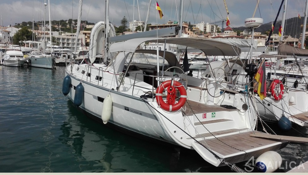 Bavaria 45 Cruiser - Yacht Charter Sailica