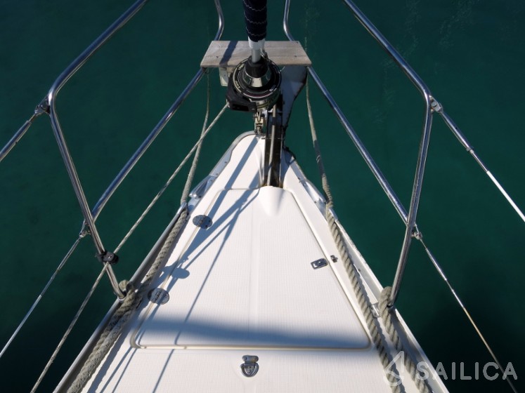 Bavaria 37 Cruiser - Yacht Charter Sailica