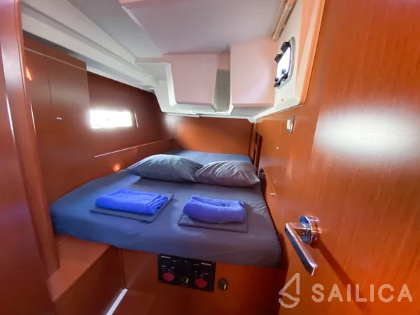 Oceanis 46.1 - Yacht Charter Sailica