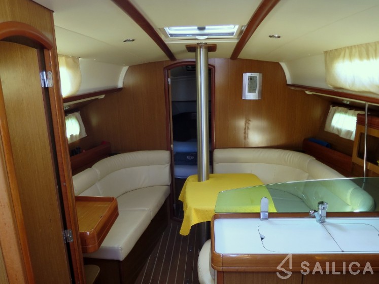 Sun Odyssey 36i - Yacht Charter Sailica