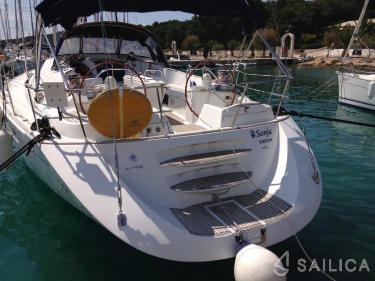 Sun Odyssey 54DS - Yacht Charter Sailica