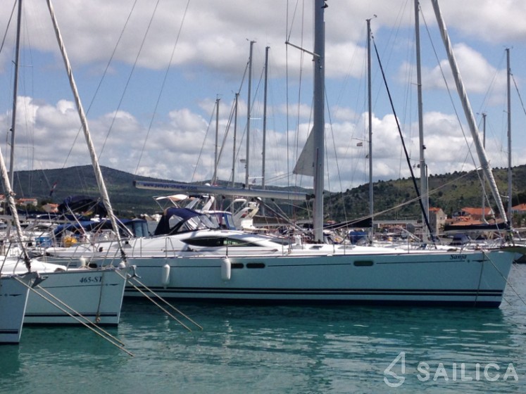 Sun Odyssey 54DS - Yacht Charter Sailica