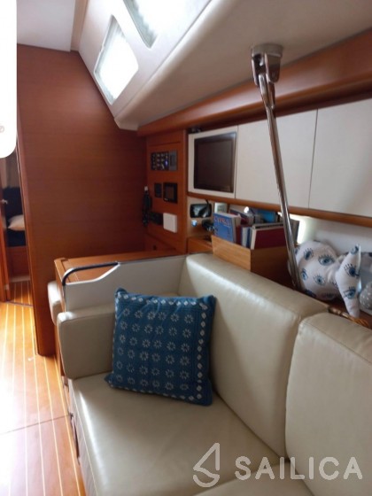 Italia Yachts 13.98 - Yacht Charter Sailica