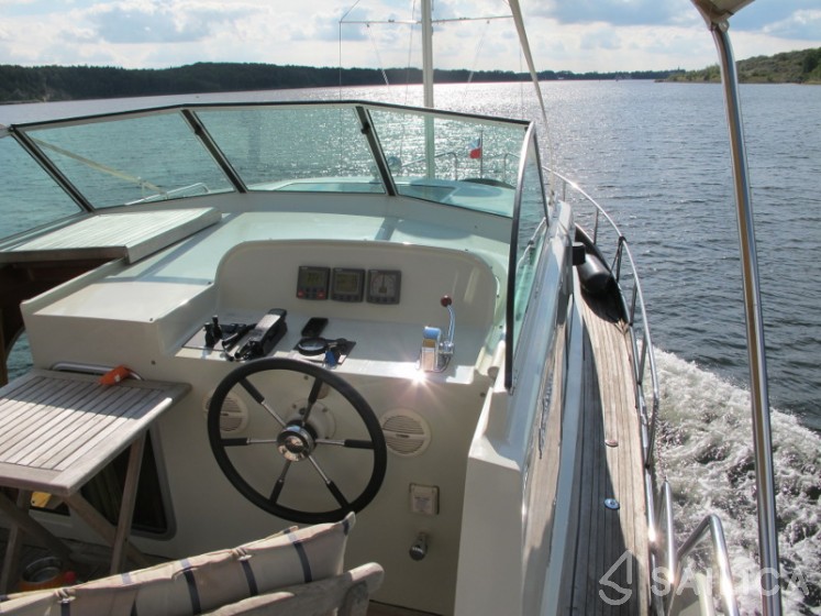 Linssen Grand Sturdy 380 AC - Yacht Charter Sailica