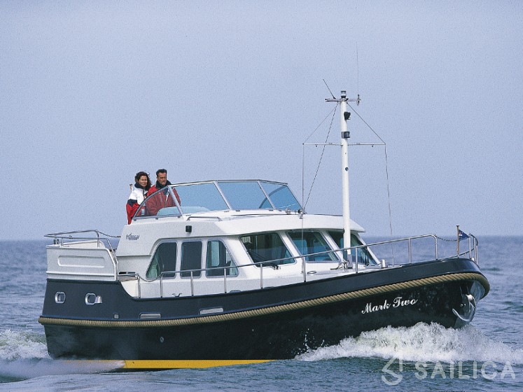 Linssen Grand Sturdy 380 AC - Yacht Charter Sailica