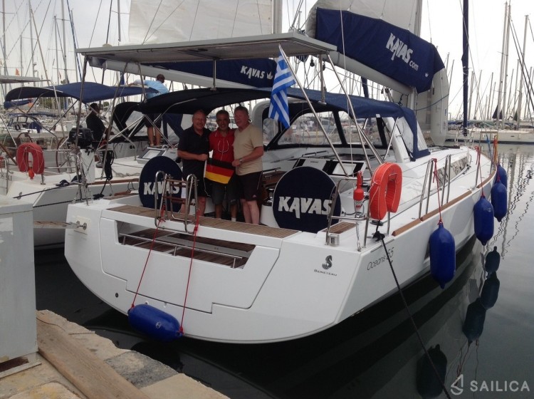 Oceanis 55 - Yacht Charter Sailica