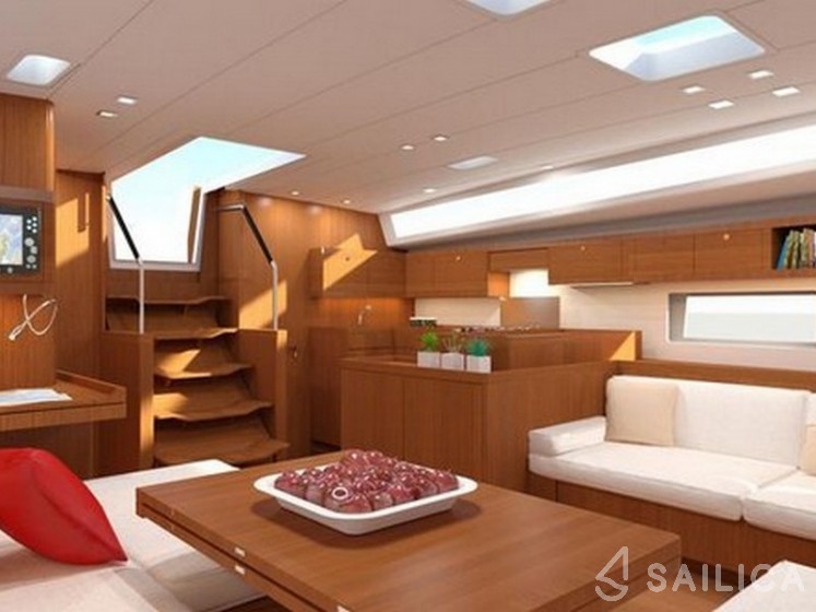 Oceanis 55 - Yacht Charter Sailica