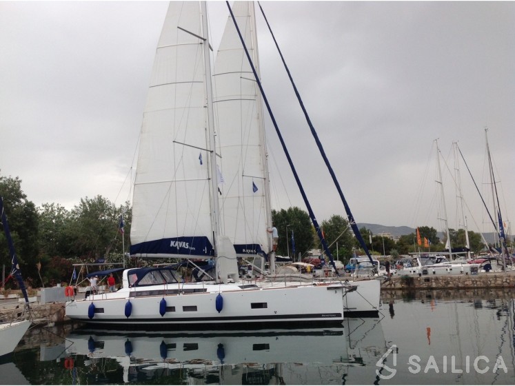 Oceanis 55 - Yacht Charter Sailica