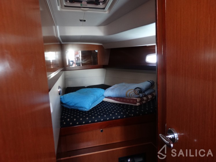Oceanis 50 Family - Yacht Charter Sailica