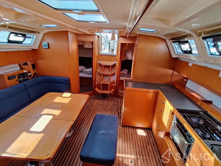 Bavaria 46 Cruiser - Yacht Charter Sailica