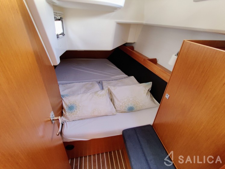 Bavaria 37 Cruiser - Yacht Charter Sailica