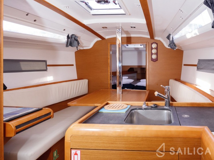 Sun Odyssey 349 - Yacht Charter Sailica