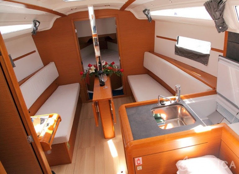 Sun Odyssey 349 - Yacht Charter Sailica