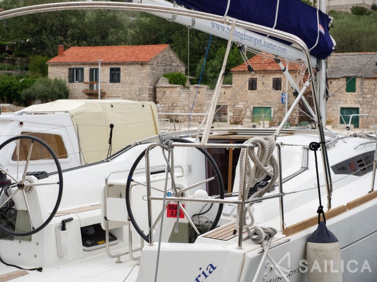 Sun Odyssey 349 - Yacht Charter Sailica