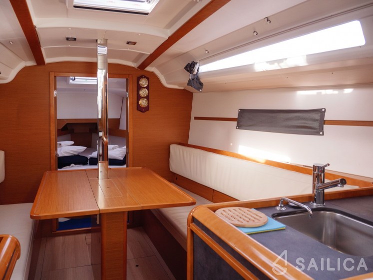Sun Odyssey 349 - Yacht Charter Sailica
