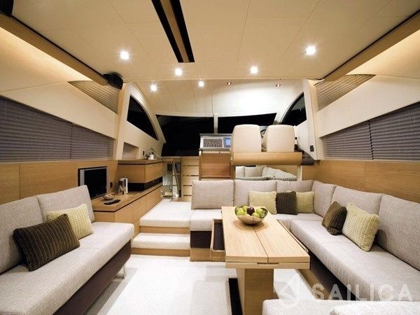 Fairline 48 - Yacht Charter Sailica