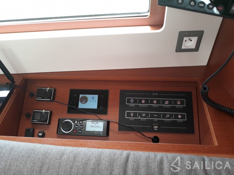 Oceanis 46.1 - Yacht Charter Sailica