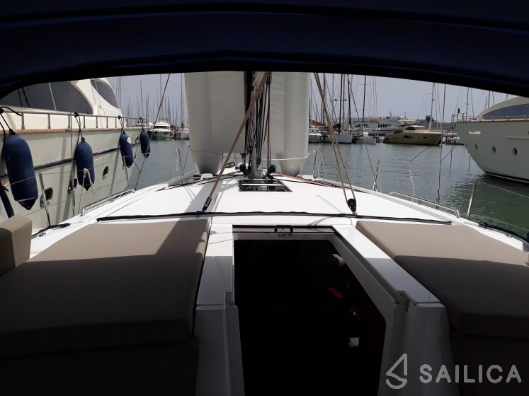 Oceanis 46.1 - Yacht Charter Sailica