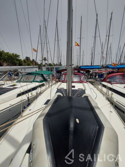 Dufour 460 GL - Yacht Charter Sailica