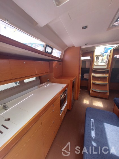 Dufour 460 GL - Yacht Charter Sailica