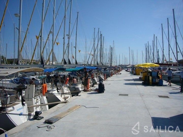 Dufour 460 GL - Yacht Charter Sailica