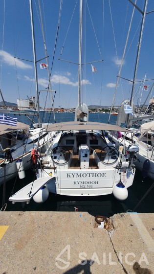 Sun Odyssey 410 - Yacht Charter Sailica