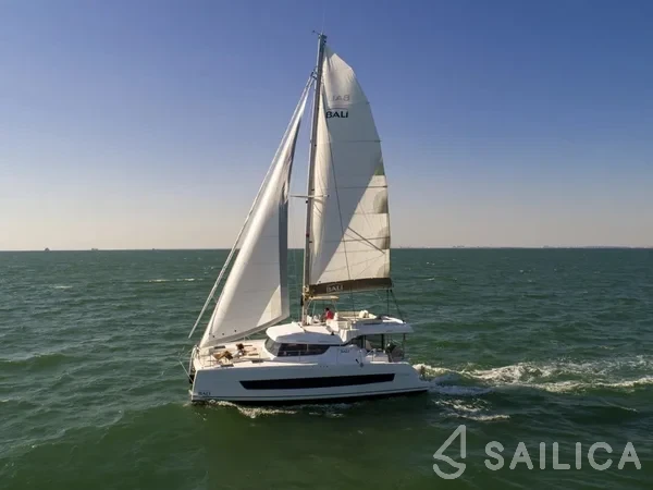 Bali Catspace - Yacht Charter Sailica