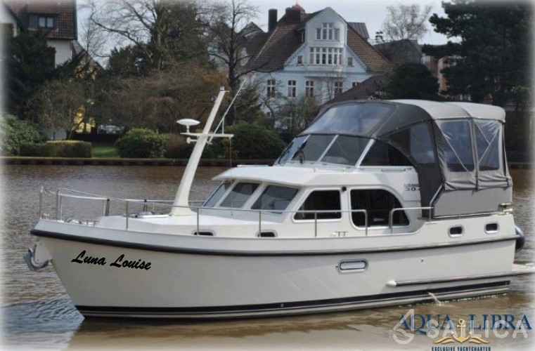 Grand Sturdy 30.9 AC - Yacht Charter Sailica
