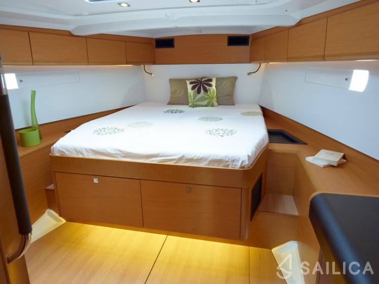 Sun Odyssey 509 - Yacht Charter Sailica