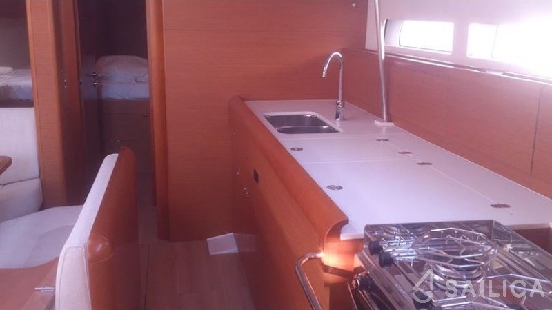 Sun Odyssey 509 - Yacht Charter Sailica