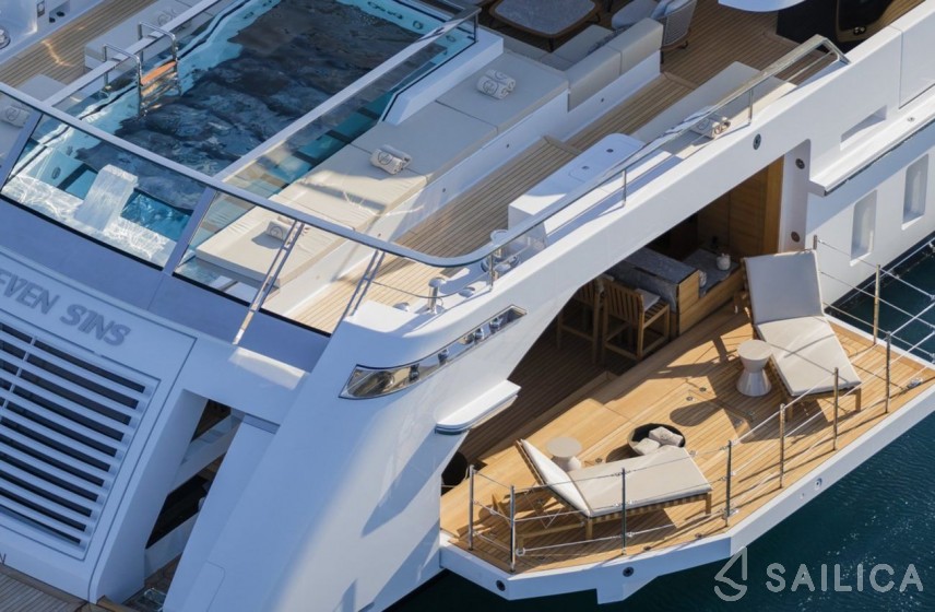 Sanlorenzo 52 Steel - Yacht Charter Sailica