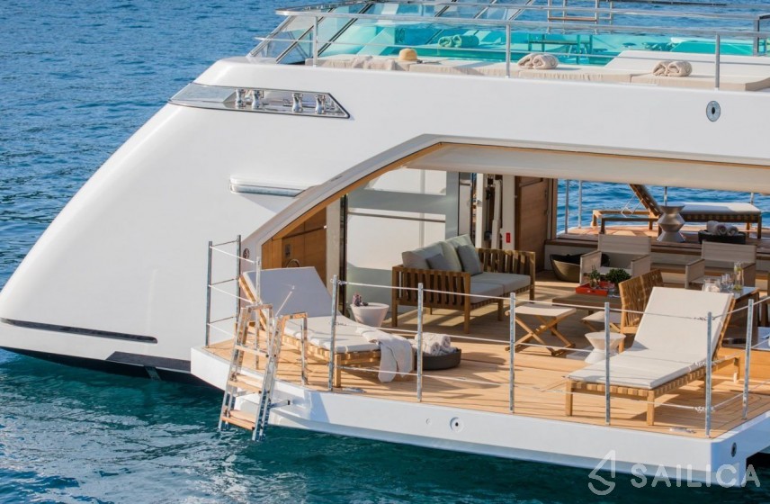 Sanlorenzo 52 Steel - Yacht Charter Sailica