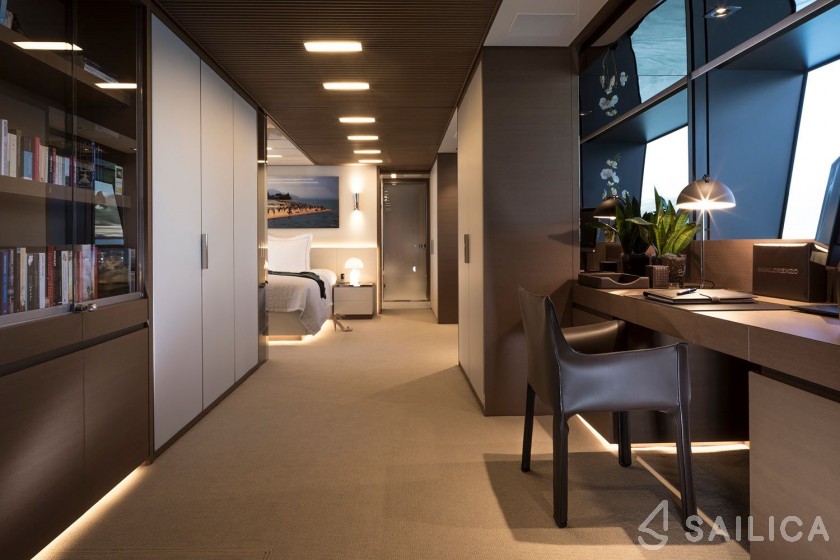 Sanlorenzo 52 Steel - Yacht Charter Sailica