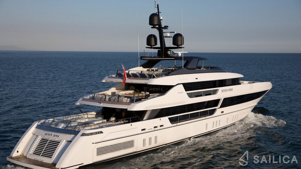 Sanlorenzo 52 Steel - Yacht Charter Sailica