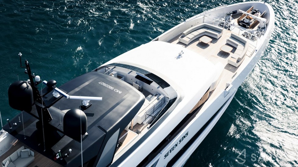 Sanlorenzo 52 Steel - Yacht Charter Sailica
