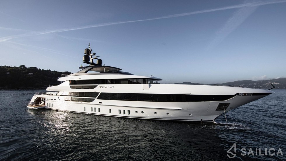 Sanlorenzo 52 Steel - Yacht Charter Sailica