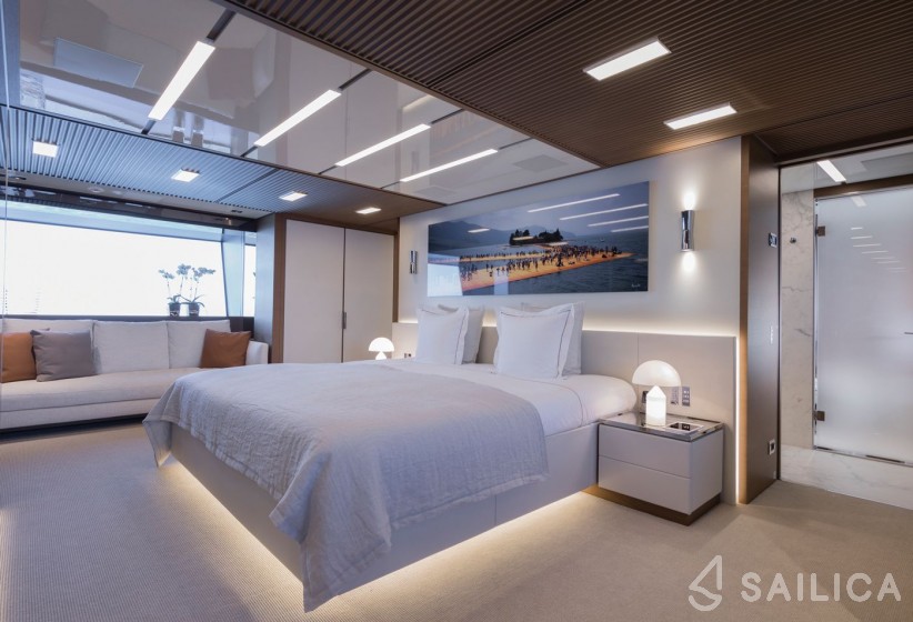 Sanlorenzo 52 Steel - Yacht Charter Sailica