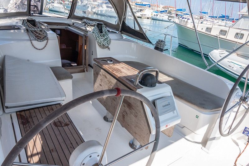 Bavaria Cruiser 46 - Yacht Charter Sailica