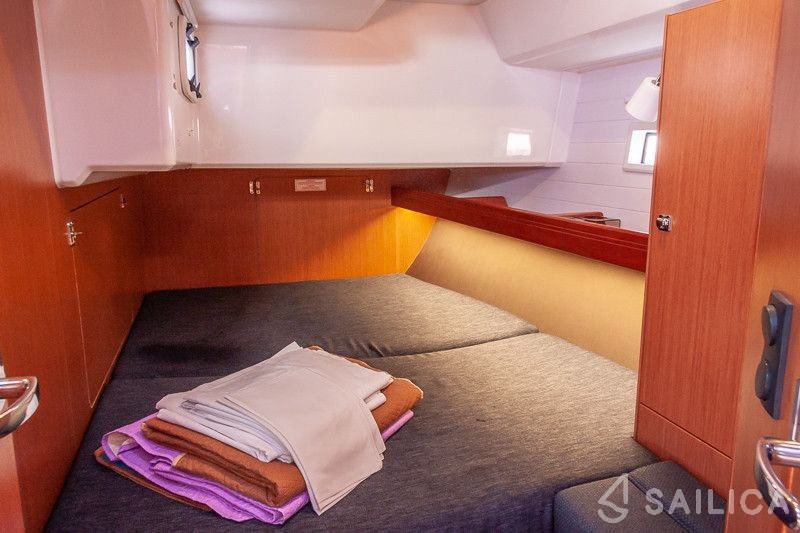 Bavaria Cruiser 46 - Yacht Charter Sailica