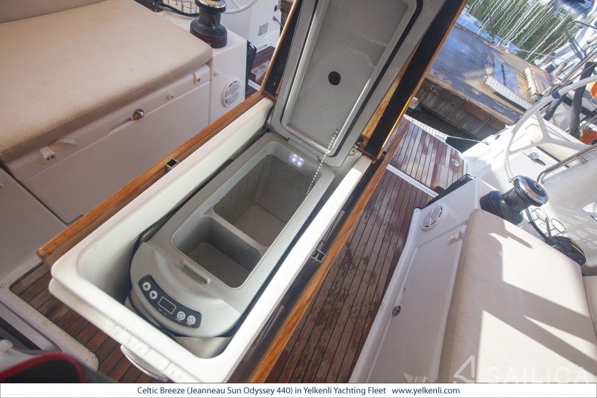 Sun Odyssey 440 - Yacht Charter Sailica